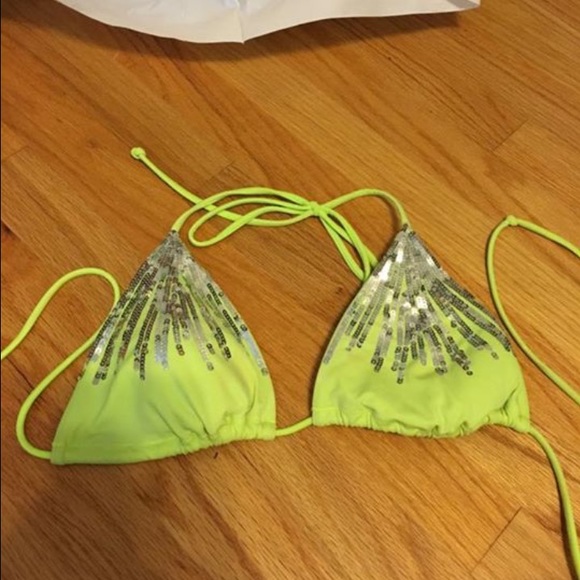 Bathing suit top