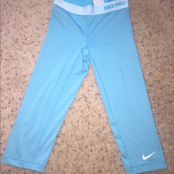 Nike Pro Crop Leggings