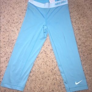 Nike Pro Crop Leggings