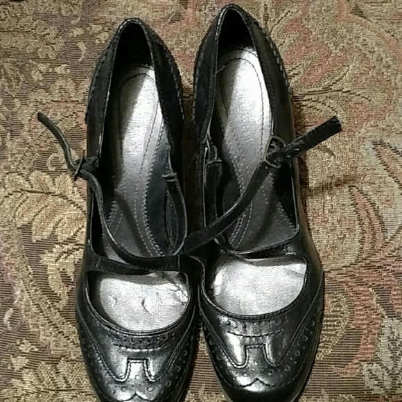Nine West Pump