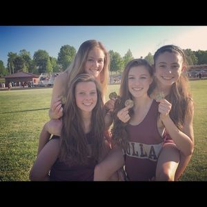 Meet your Posher, Julia