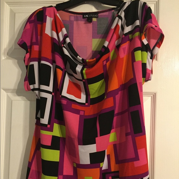 XL Cowl neck geometric print blouse