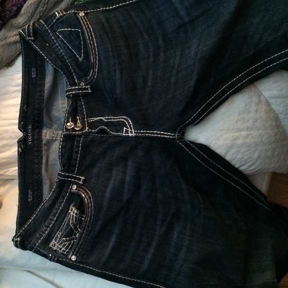 Vigoss blue jeans look new hardly worn 10-9