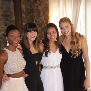 Meet your Posher, Nina