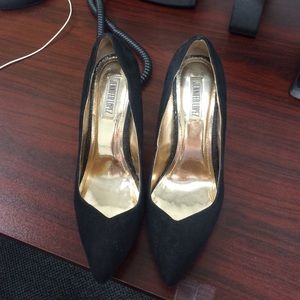 Jennifer Lopez Size 9 Black Pumps