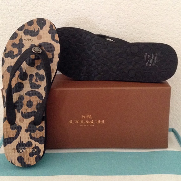 Coach Alyssa rubber/wild beast flip flops NWT - Picture 2 of 4