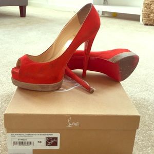 Christian Louboutin palacios Royal trespointe
