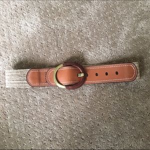 Fissile stretch belt