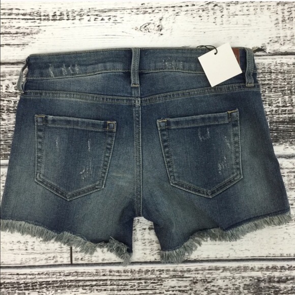 🆕DAISY crochet lace shorts - DENIM BLUE - Picture 4 of 4