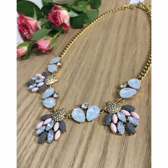 💕 J. Crew Necklace