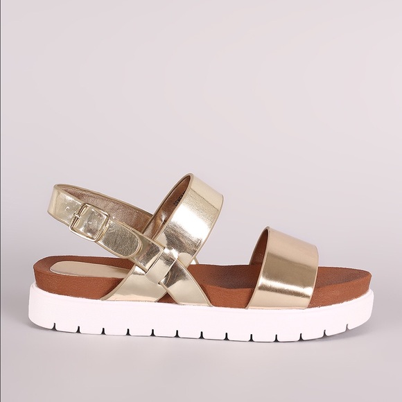 NWT Gold Patent Platform Sandals