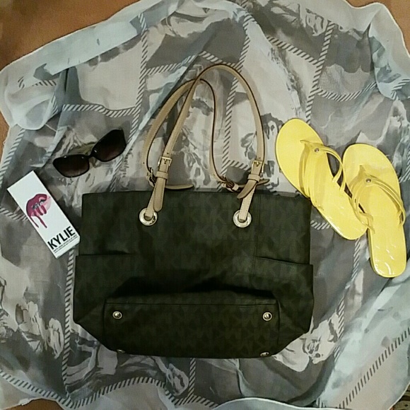 💥sold 👜Ashley Mk Michael kors tote - Picture 3 of 4