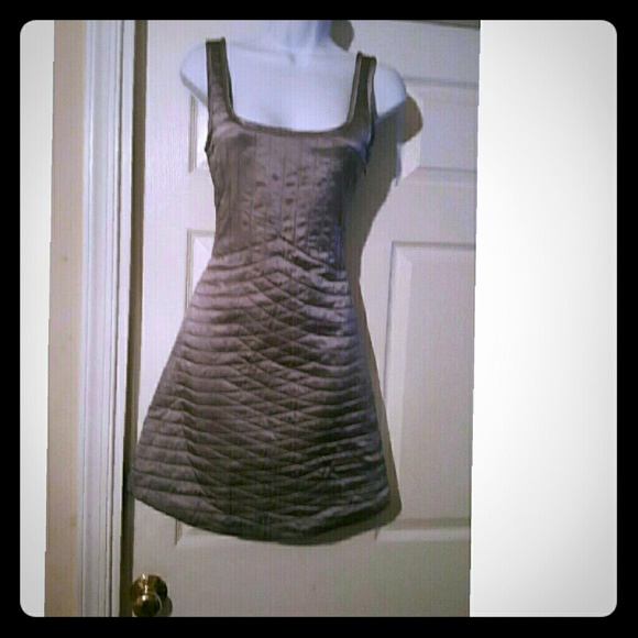 Cynthia Rowley Dresses & Skirts - Cynthia Rowley grey quilted silk  dress