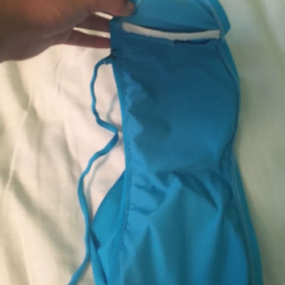 Blue ruffled bikini top - Picture 2 of 2