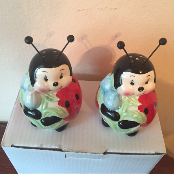 Lady Bug Salt and Pepper Shakers - Picture 2 of 2
