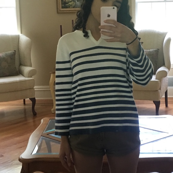 CLOSET CLOSING ✨ Boating sweater