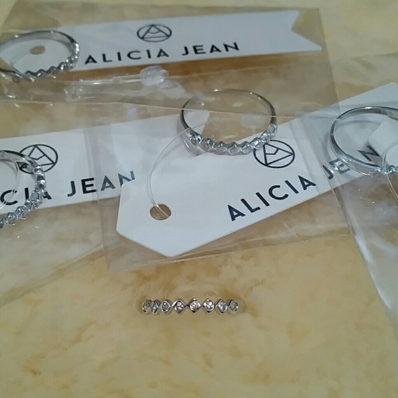 Alicia Jean Fairy Lights CZ sterling ring - Picture 2 of 2