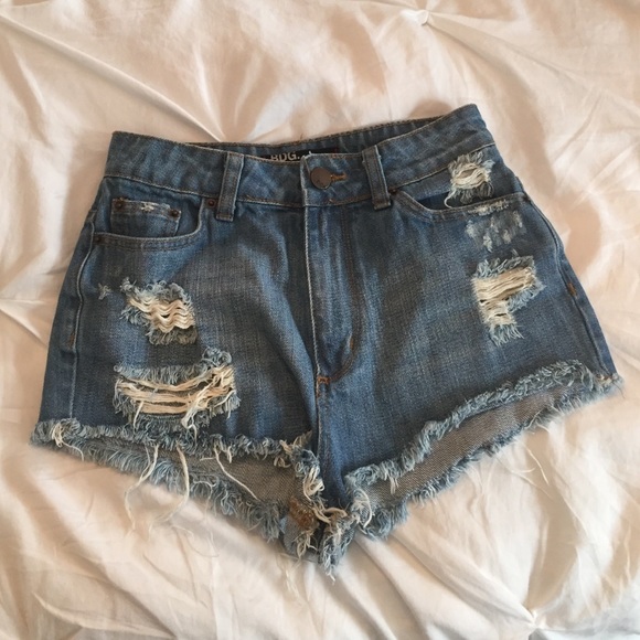 URBAN OUTFITTER JEAN SHORTS