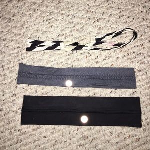 Assorted lululemon headbands