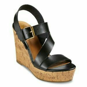 Mossimo black Julie wedge