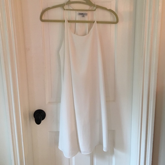 sleeveless shift dress