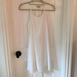 sleeveless shift dress