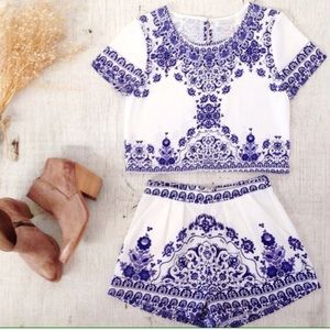 Porcelain print crop top set