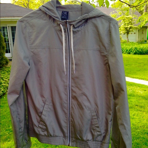 Zine Rain Jacket/Windbreaker