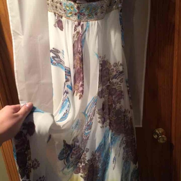 Long, one shoulder, Greek style prom dress - Picture 3 of 4