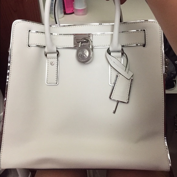 Michael Kors Handbags - MICHAEL KORS Hamilton Satchel Saffiano Bag Purse