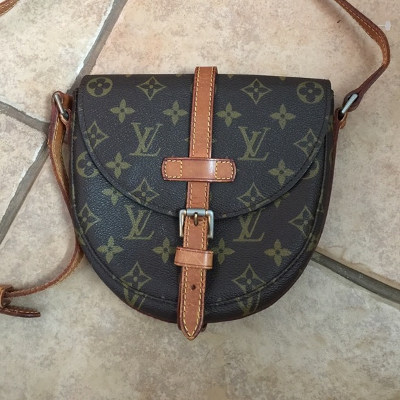 Authentic Louis Vuitton Chantilly Crossbody