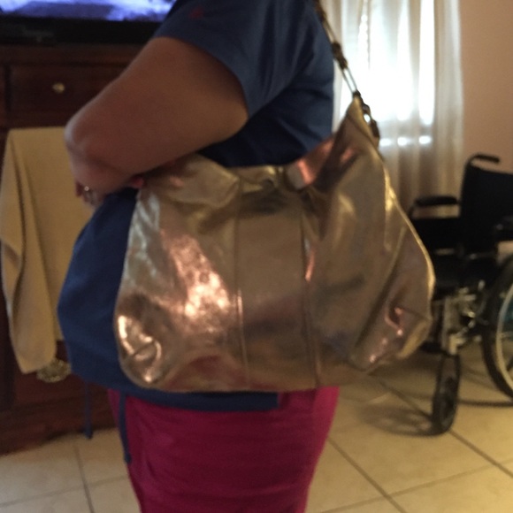 Auntentic Tory BURCH gold stressed leather