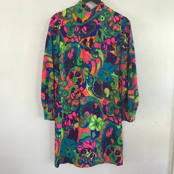 ❌ SOLD Vintage 1960's psychedelic print mini dress - Picture 2 of 3