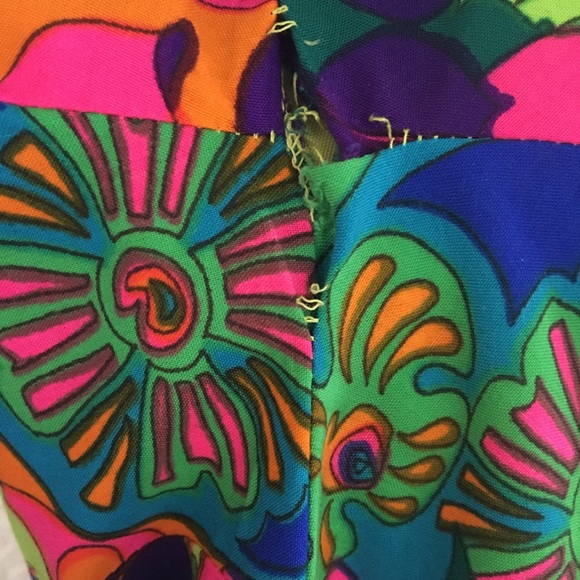 ❌ SOLD Vintage 1960's psychedelic print mini dress - Picture 3 of 3