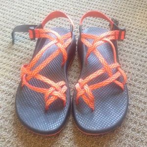 Super cute Chaco's! Size 8! Hardly worn!