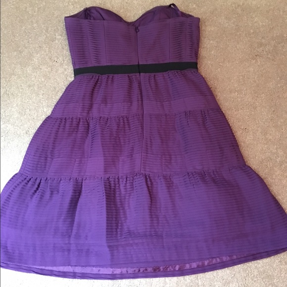 BCBG Strapless Pleated Dress - Picture 4 of 4