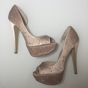 Sparkly pink heels!✨