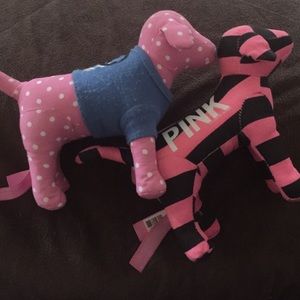 2 VS pink dogs