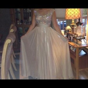 PROM DRESS SIZE 6