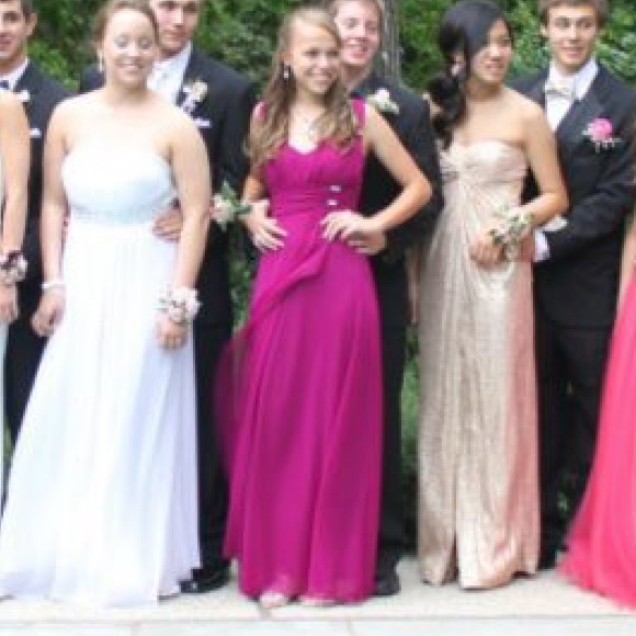 Prom dress - Picture 2 of 4