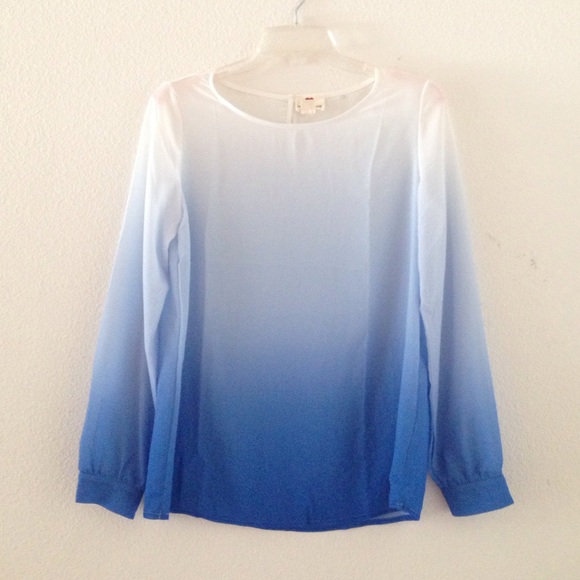 5/$20 shipped New ombré top - Picture 2 of 5