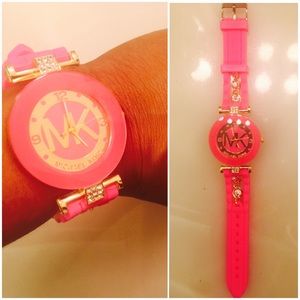 🚫SOLD🚫Silicon Pink Pre-teen or Adult Watch