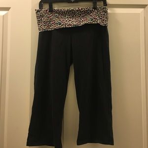 VS yoga capris