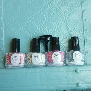 SOLD Ciate Nail Glitter/Minipearl w/ funnel