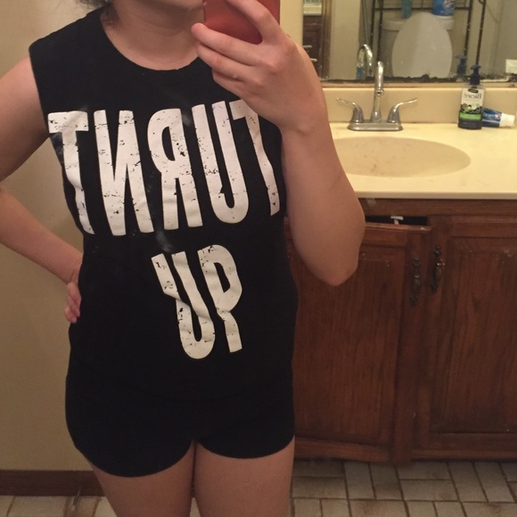 TURNT UP no sleeve top