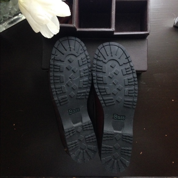 Bass 100% Leather Penny Loafers, size 6.5 - Picture 3 of 3