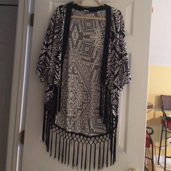 Vestique Kimono