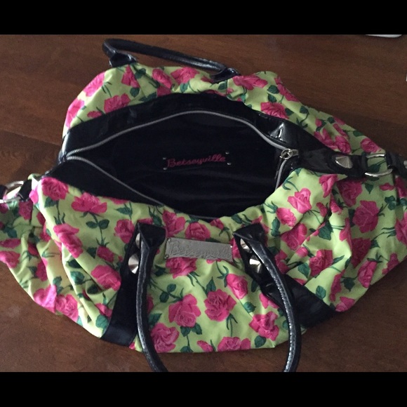 Handbag - Picture 2 of 3