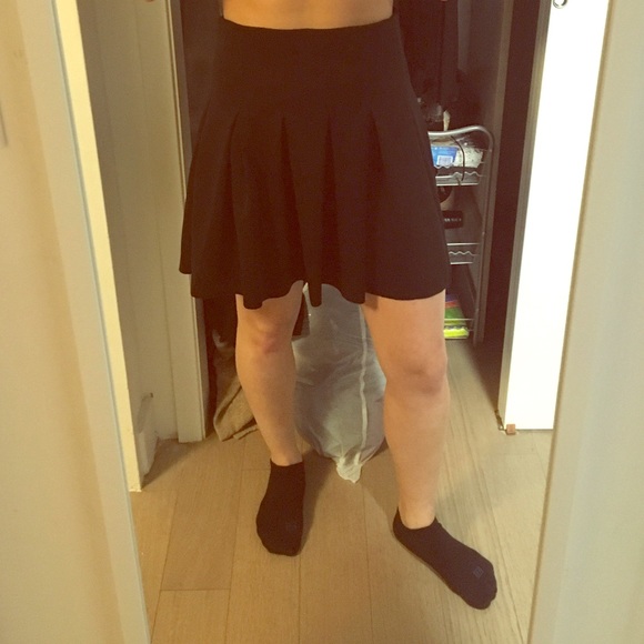 NWT Zara Black High Waisted Pleated Skirt