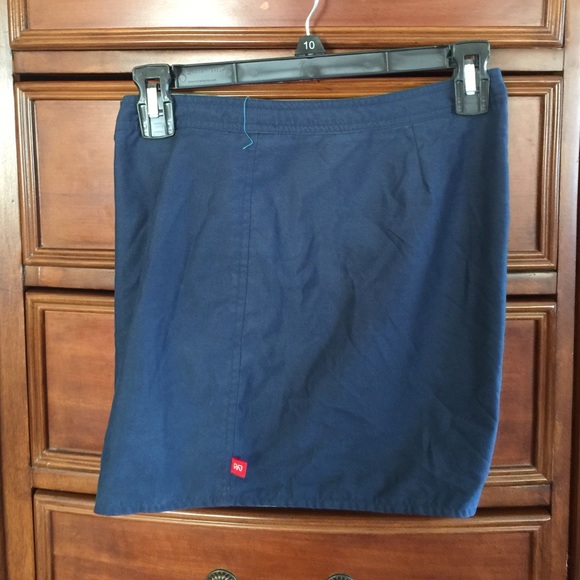 Shorts - Picture 3 of 3